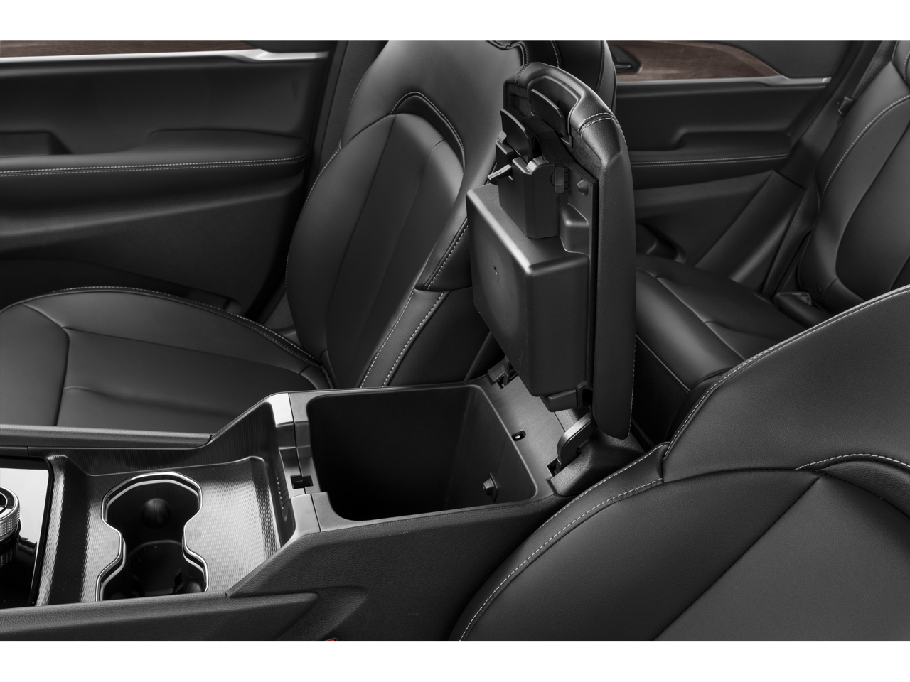 2026 Jeep Grand Cherokee Laredo 4x2
