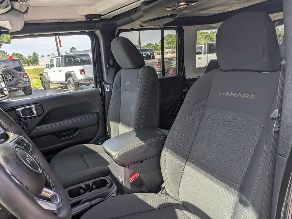 2023 Jeep Wrangler 4-Door Sahara