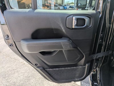 2023 Jeep Wrangler 4-Door Sahara