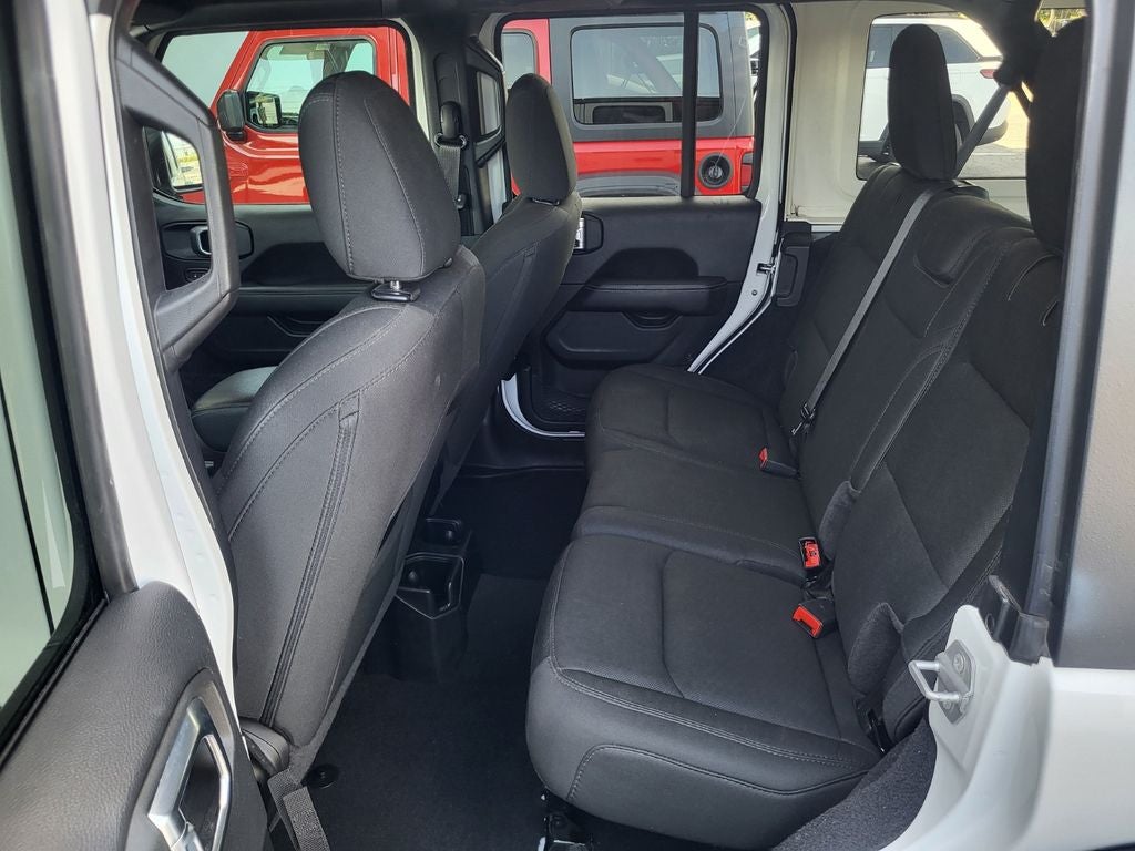 2021 Jeep Wrangler Unlimited Sahara 4x4