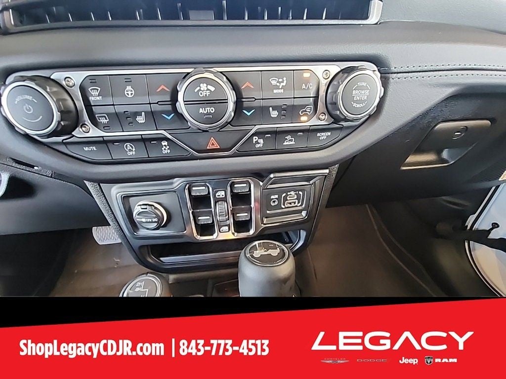 2025 Jeep Wrangler WRANGLER 4-DOOR SAHARA