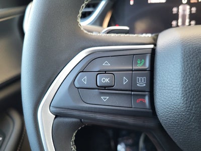 2027 Jeep Grand Cherokee GRAND CHEROKEE LAREDO 4X2