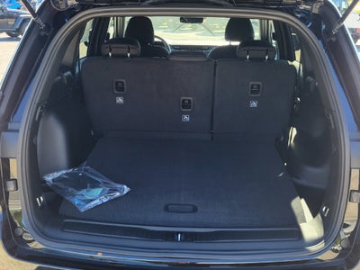 2027 Jeep Grand Cherokee GRAND CHEROKEE LAREDO 4X2