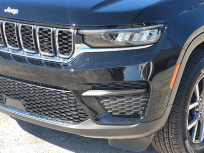 2027 Jeep Grand Cherokee GRAND CHEROKEE LAREDO 4X2