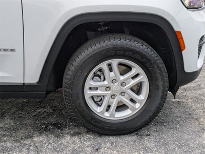 2025 Jeep Grand Cherokee GRAND CHEROKEE LAREDO 4X2