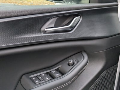 2025 Jeep Grand Cherokee GRAND CHEROKEE LAREDO 4X2