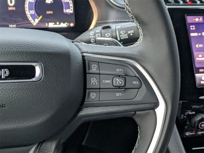 2025 Jeep Grand Cherokee GRAND CHEROKEE LAREDO 4X2