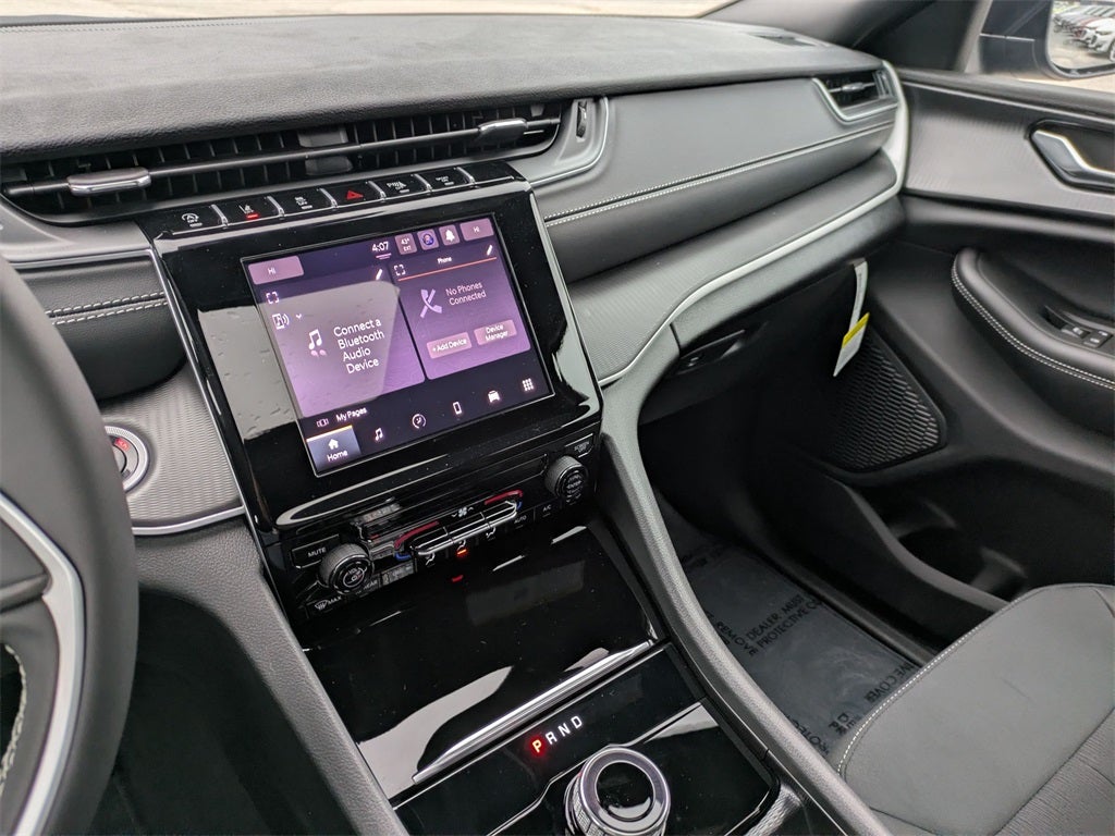 2025 Jeep Grand Cherokee GRAND CHEROKEE LAREDO X 4X2