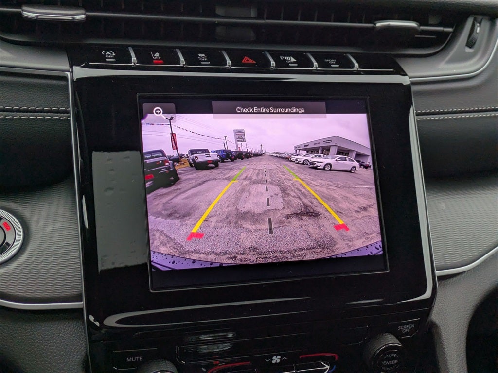 2025 Jeep Grand Cherokee GRAND CHEROKEE LAREDO X 4X2