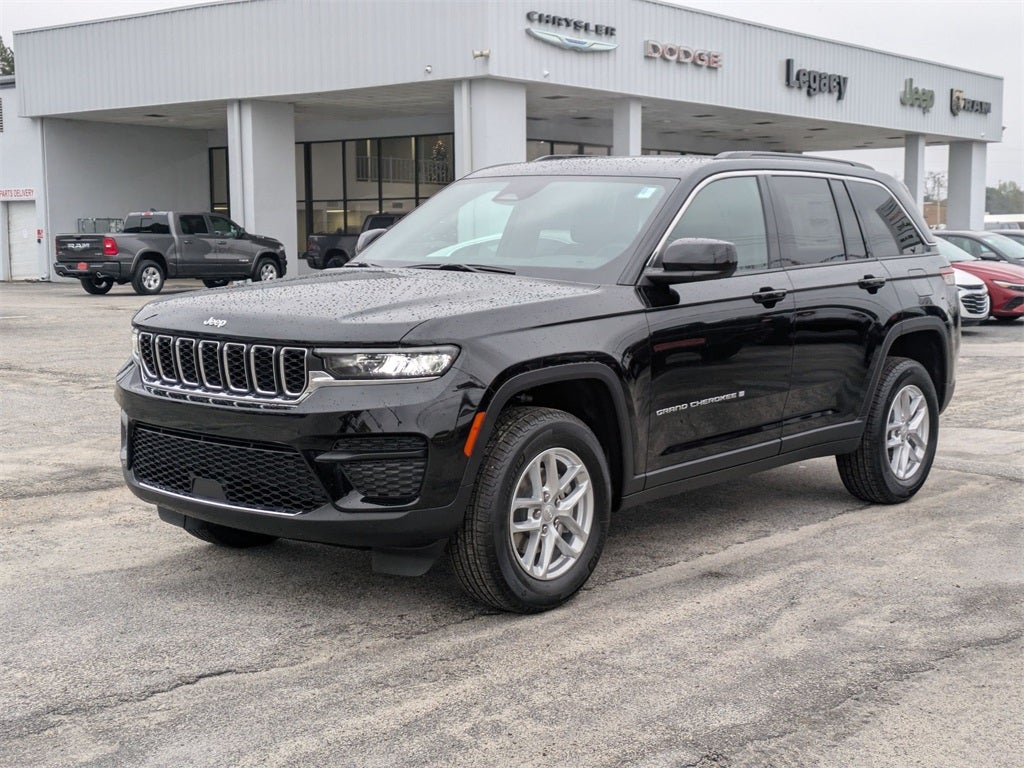 2025 Jeep Grand Cherokee GRAND CHEROKEE LAREDO X 4X2