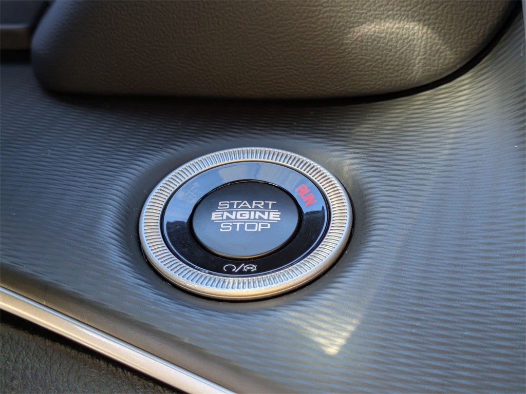 2025 Jeep Grand Cherokee GRAND CHEROKEE LAREDO X 4X2