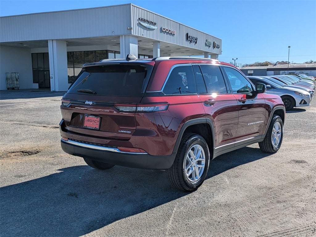 2025 Jeep Grand Cherokee GRAND CHEROKEE LAREDO X 4X2