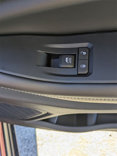 2025 Jeep Grand Cherokee GRAND CHEROKEE LAREDO X 4X2