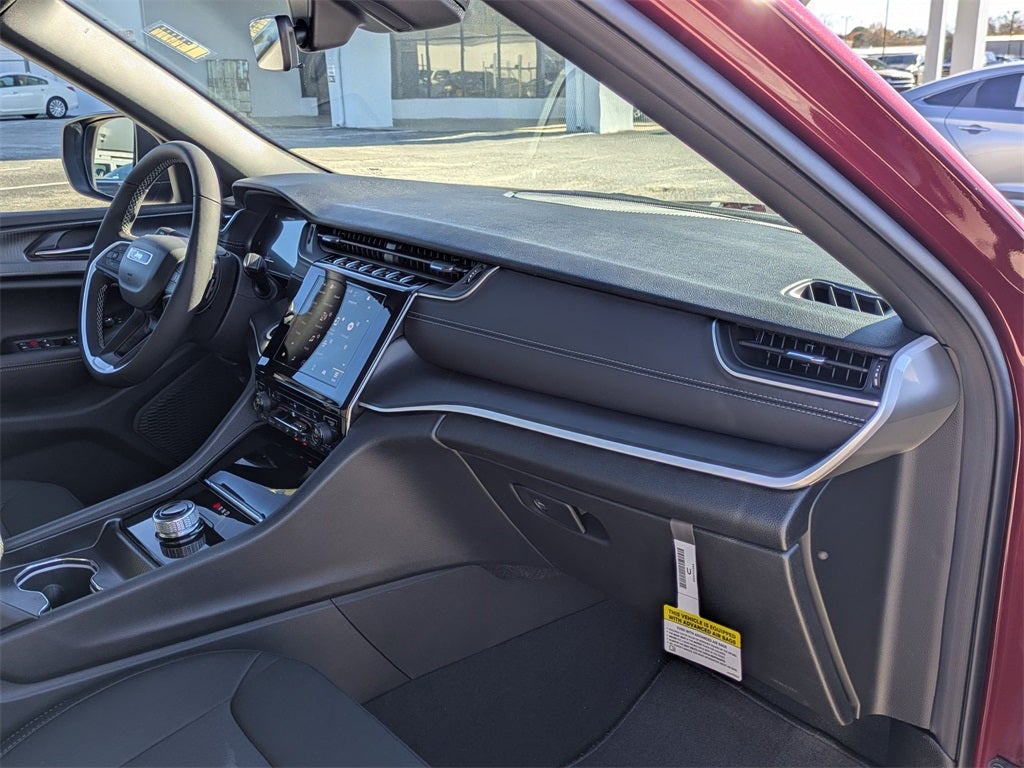 2025 Jeep Grand Cherokee GRAND CHEROKEE LAREDO X 4X2