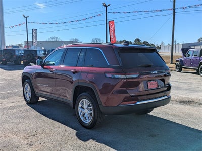 2025 Jeep Grand Cherokee GRAND CHEROKEE LAREDO X 4X2