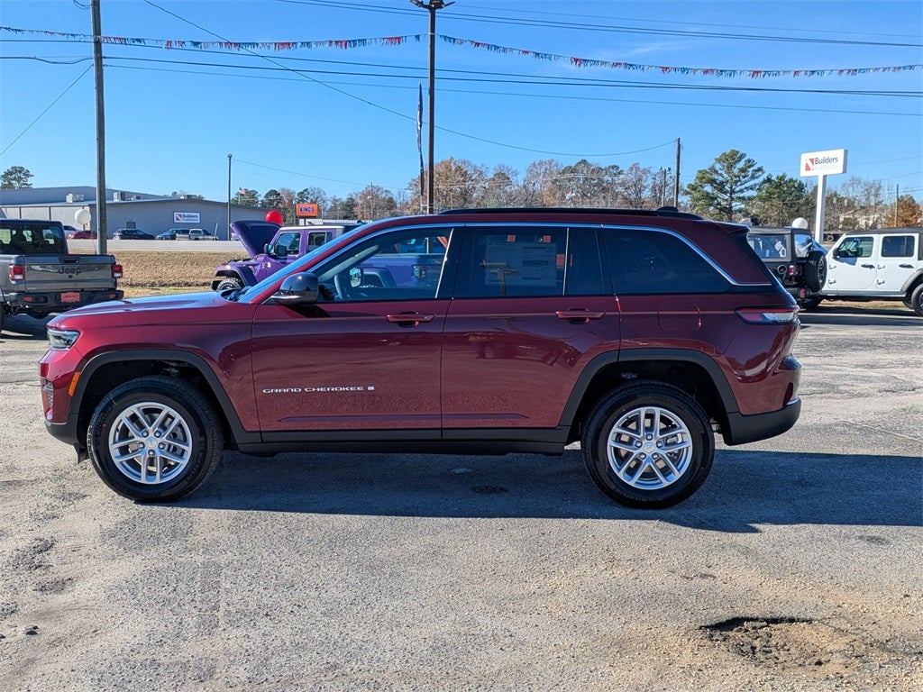 2025 Jeep Grand Cherokee GRAND CHEROKEE LAREDO X 4X2