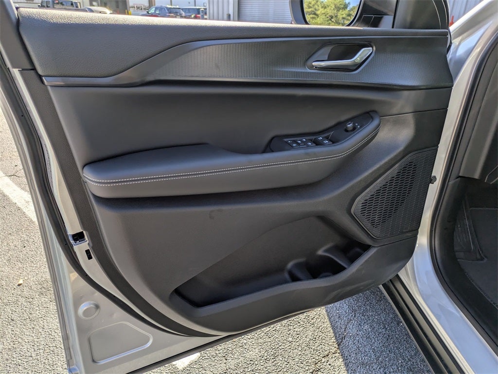 2025 Jeep Grand Cherokee GRAND CHEROKEE LAREDO 4X2