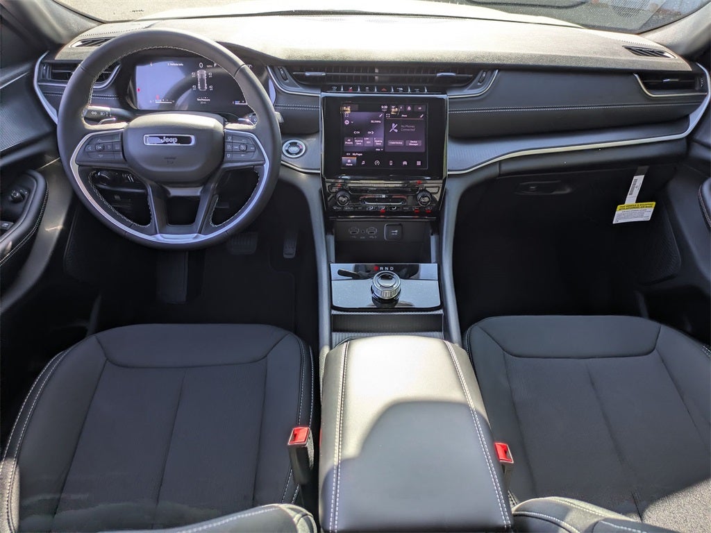 2025 Jeep Grand Cherokee GRAND CHEROKEE LAREDO 4X2