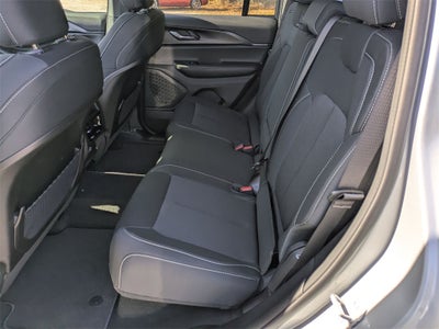 2025 Jeep Grand Cherokee GRAND CHEROKEE LAREDO 4X2