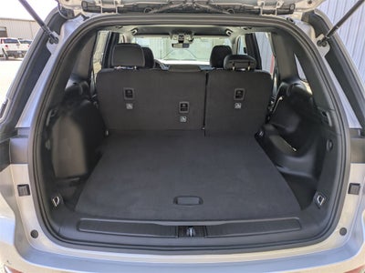 2025 Jeep Grand Cherokee GRAND CHEROKEE LAREDO 4X2