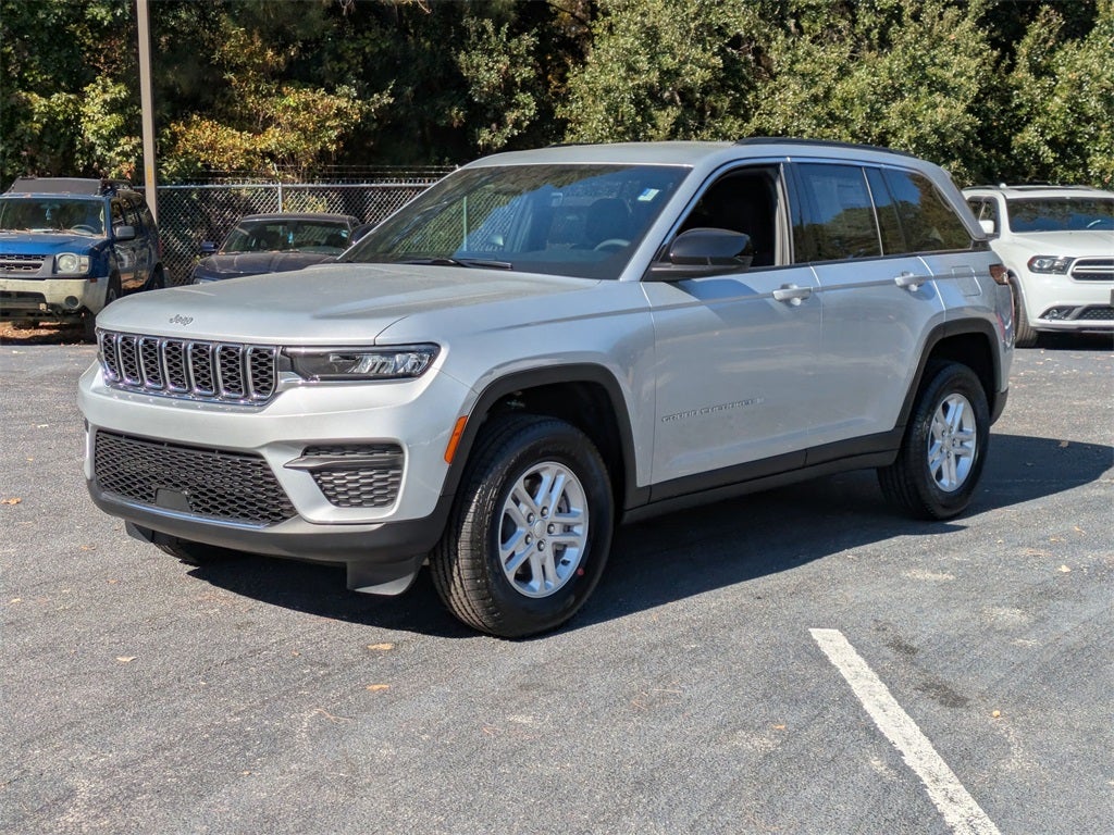 2025 Jeep Grand Cherokee GRAND CHEROKEE LAREDO 4X2