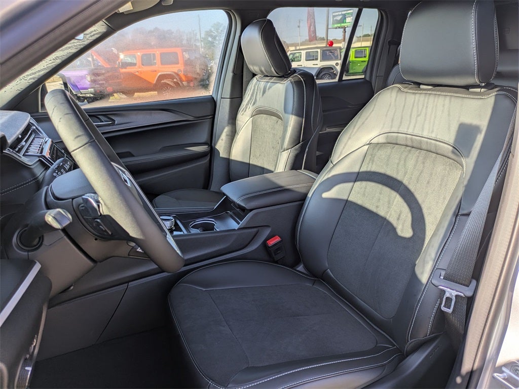 2025 Jeep Grand Cherokee GRAND CHEROKEE ALTITUDE X 4X2