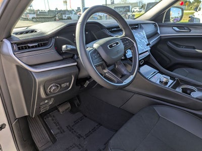 2026 Jeep Grand Cherokee GRAND CHEROKEE LAREDO ALTITUDE 4X2