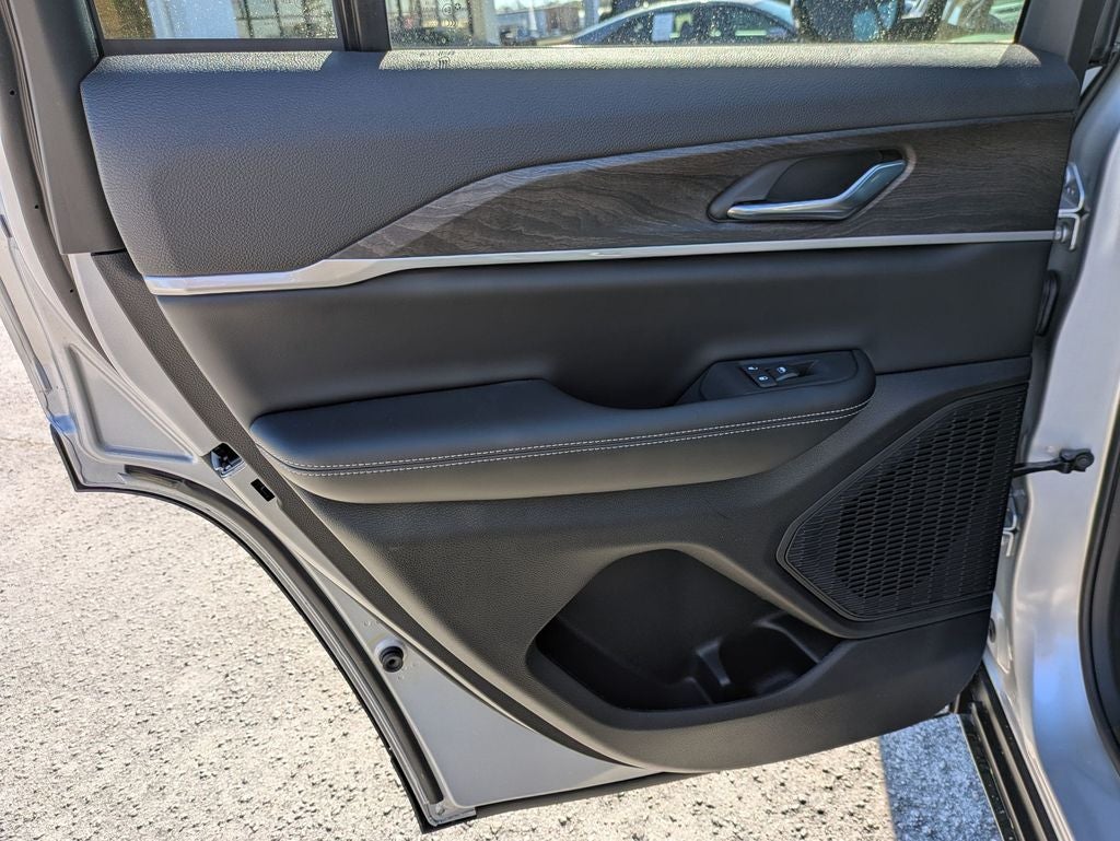 2026 Jeep Grand Cherokee GRAND CHEROKEE LAREDO ALTITUDE 4X2