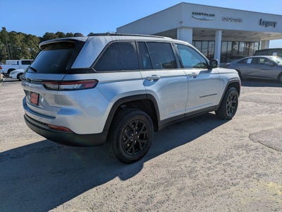 2026 Jeep Grand Cherokee GRAND CHEROKEE LAREDO ALTITUDE 4X2