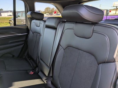 2026 Jeep Grand Cherokee GRAND CHEROKEE LAREDO ALTITUDE 4X2