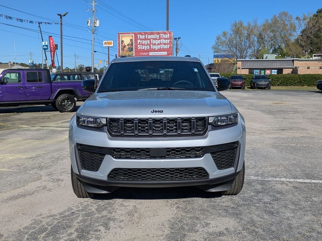 2026 Jeep Grand Cherokee GRAND CHEROKEE LAREDO ALTITUDE 4X2