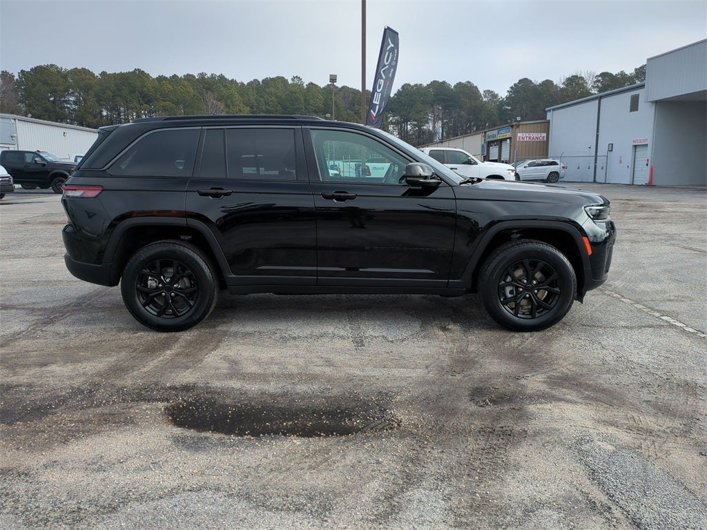 2026 Jeep Grand Cherokee GRAND CHEROKEE LAREDO ALTITUDE 4X2