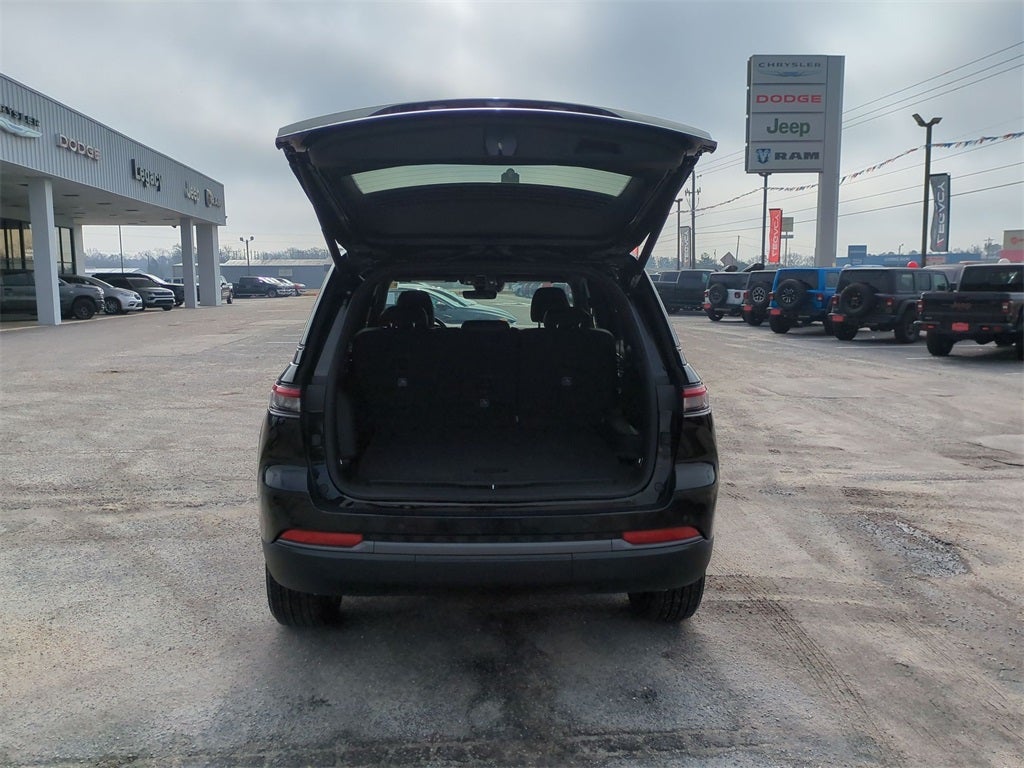 2026 Jeep Grand Cherokee GRAND CHEROKEE LAREDO ALTITUDE 4X2