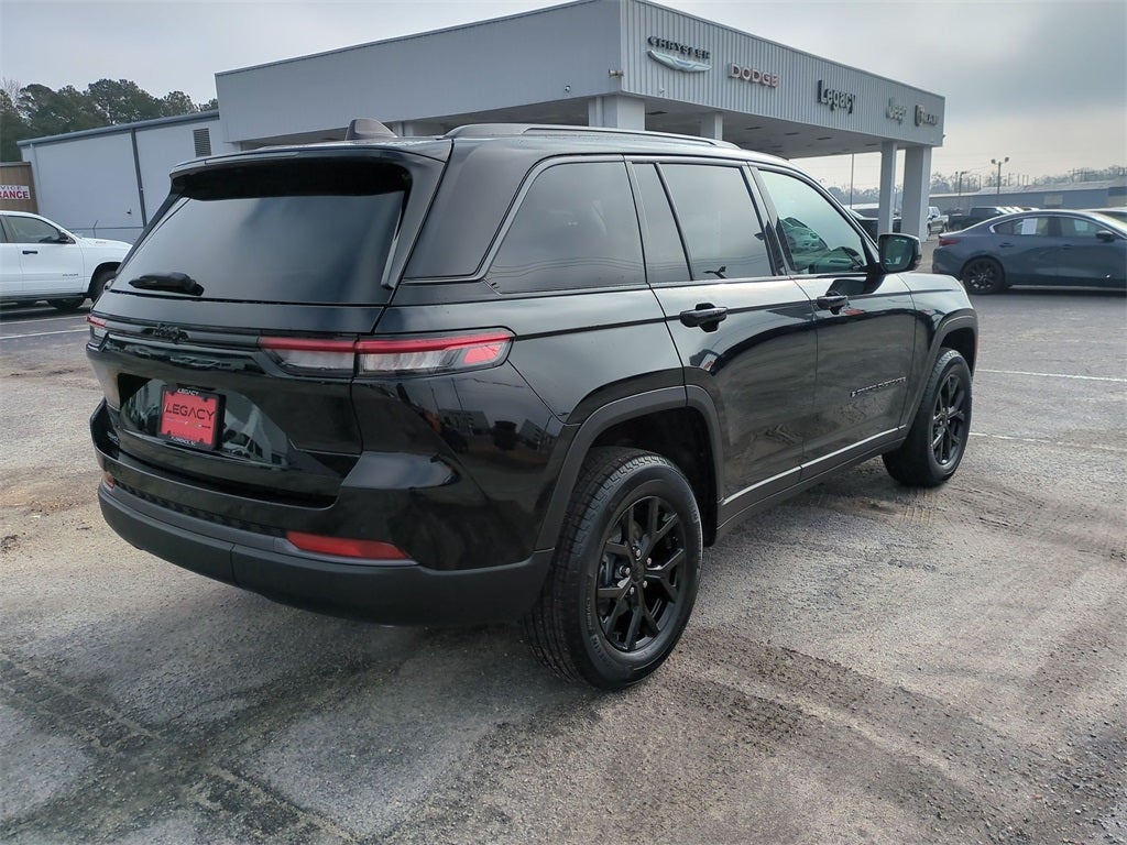 2026 Jeep Grand Cherokee GRAND CHEROKEE LAREDO ALTITUDE 4X2