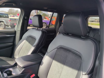 2026 Jeep Grand Cherokee GRAND CHEROKEE LAREDO ALTITUDE 4X2