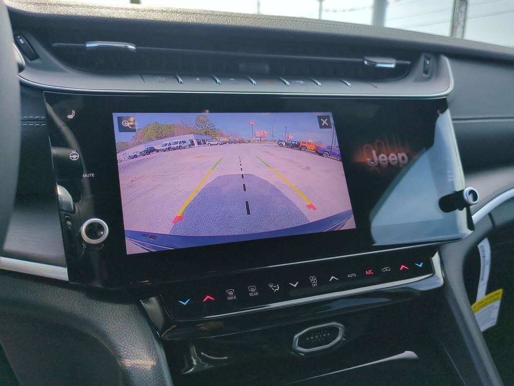 2026 Jeep Grand Cherokee GRAND CHEROKEE LAREDO ALTITUDE 4X2