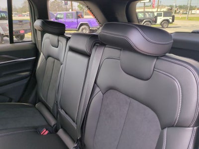 2026 Jeep Grand Cherokee GRAND CHEROKEE LAREDO ALTITUDE 4X2