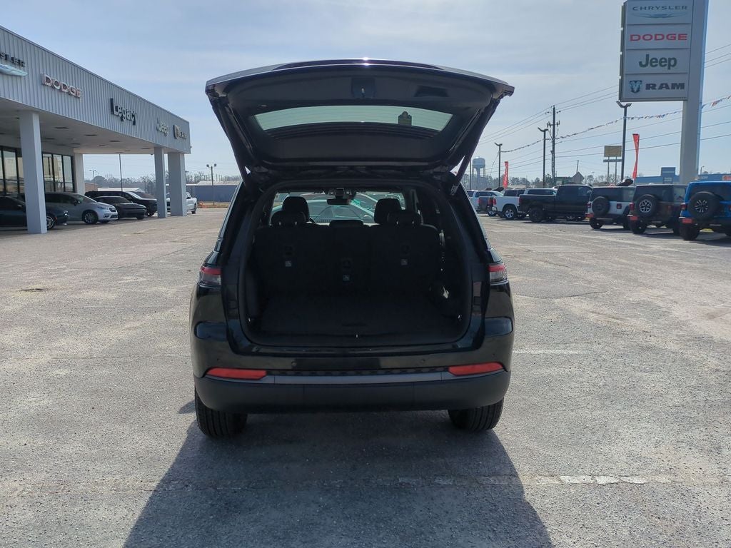 2026 Jeep Grand Cherokee GRAND CHEROKEE LAREDO ALTITUDE 4X2