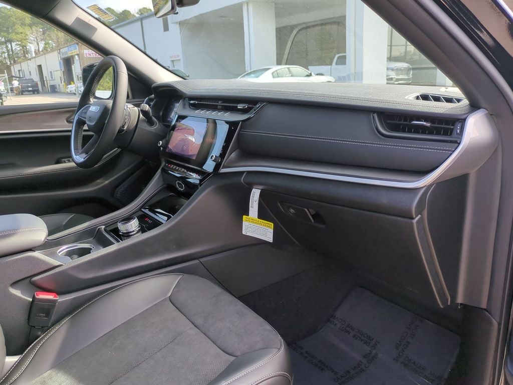 2026 Jeep Grand Cherokee GRAND CHEROKEE LAREDO ALTITUDE 4X2