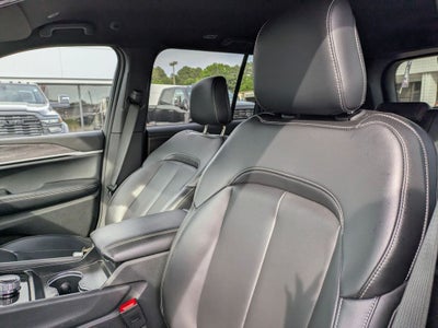 2025 Jeep Grand Cherokee Limited 4x2