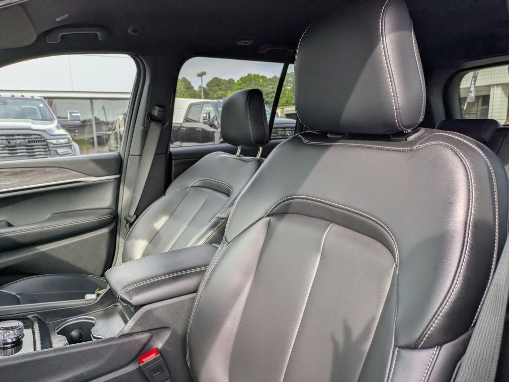 2025 Jeep Grand Cherokee Limited 4x2