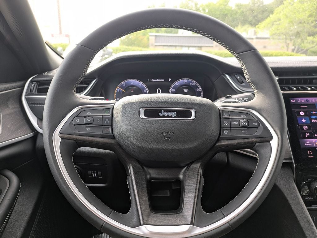 2025 Jeep Grand Cherokee Limited 4x2