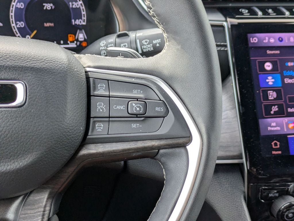 2025 Jeep Grand Cherokee Limited 4x2