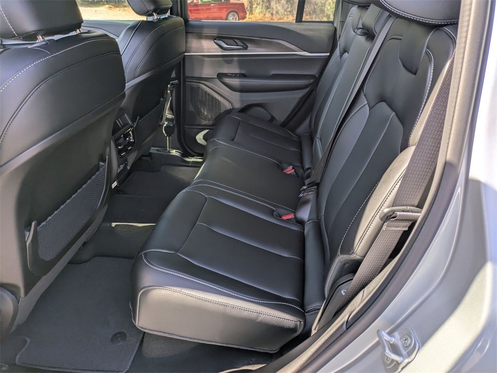 2025 Jeep Grand Cherokee GRAND CHEROKEE LIMITED 4X2