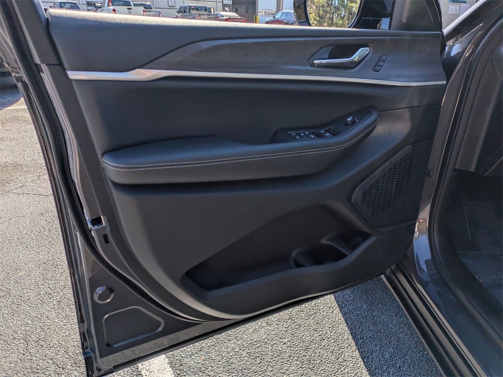 2025 Jeep Grand Cherokee GRAND CHEROKEE LIMITED 4X2