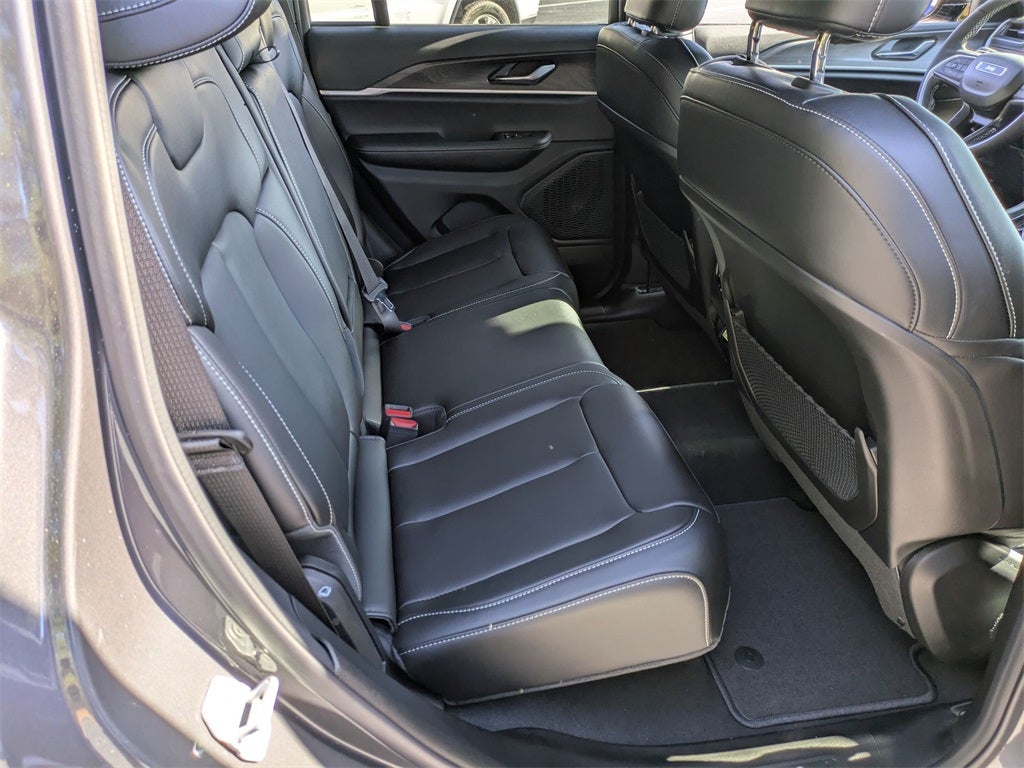 2025 Jeep Grand Cherokee GRAND CHEROKEE LIMITED 4X2