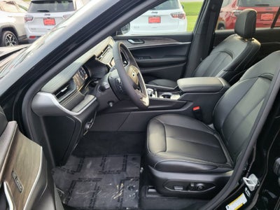 2027 Jeep Grand Cherokee GRAND CHEROKEE LIMITED 4X2