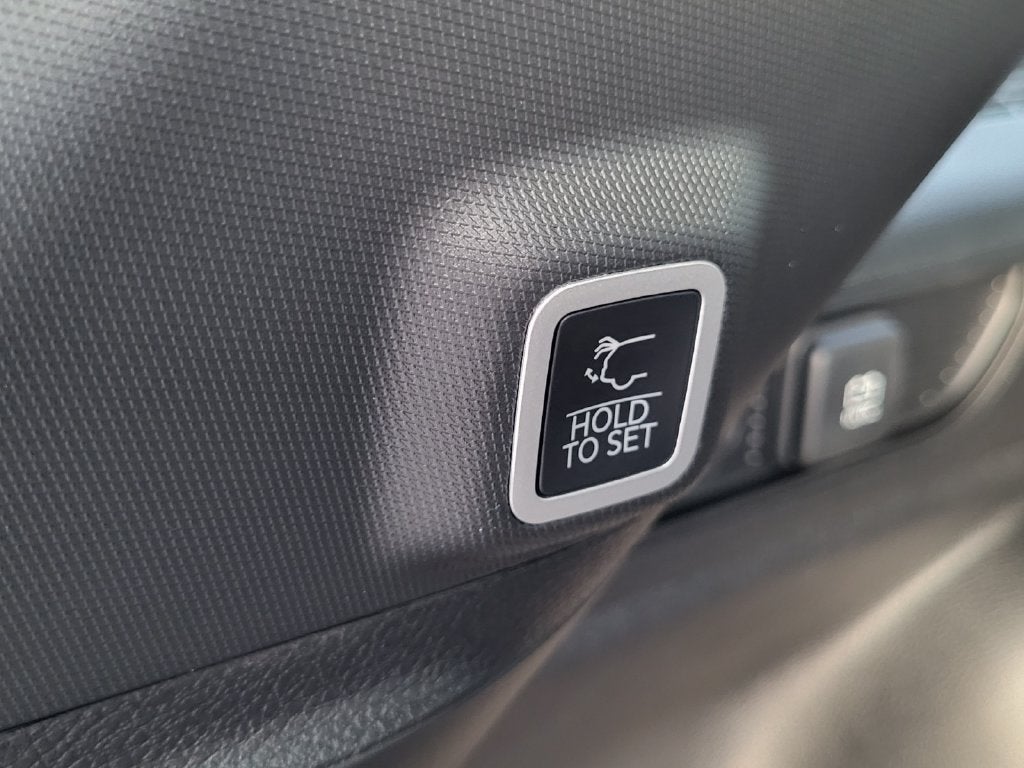 2027 Jeep Grand Cherokee GRAND CHEROKEE LIMITED 4X2
