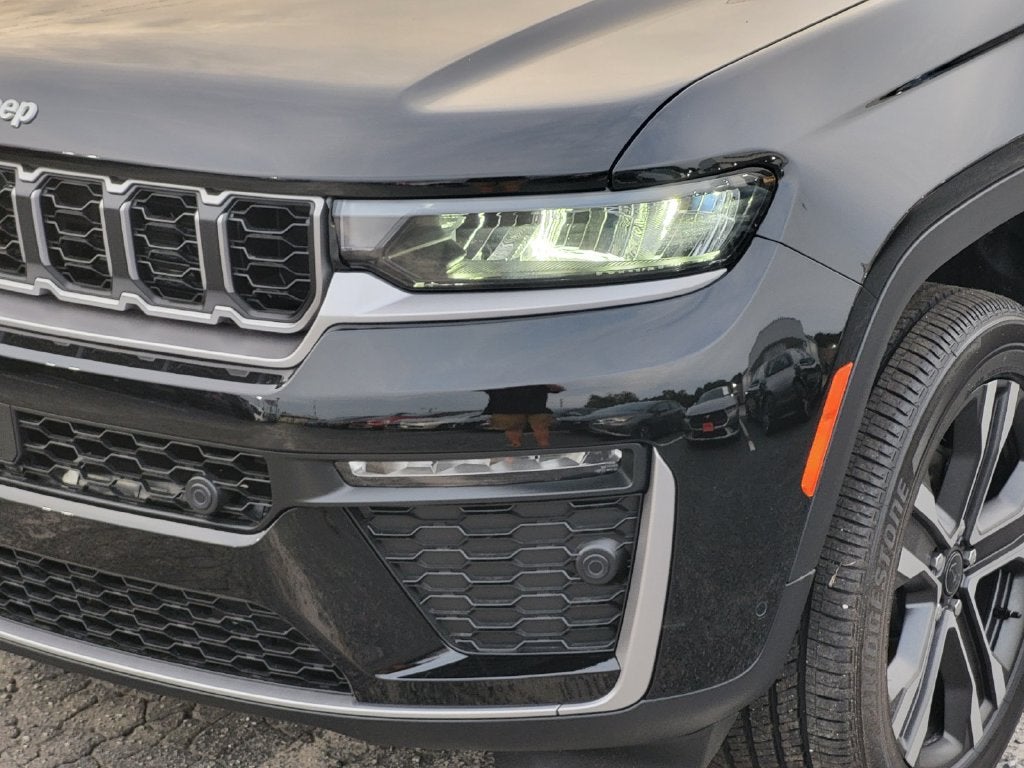 2027 Jeep Grand Cherokee GRAND CHEROKEE LIMITED 4X2