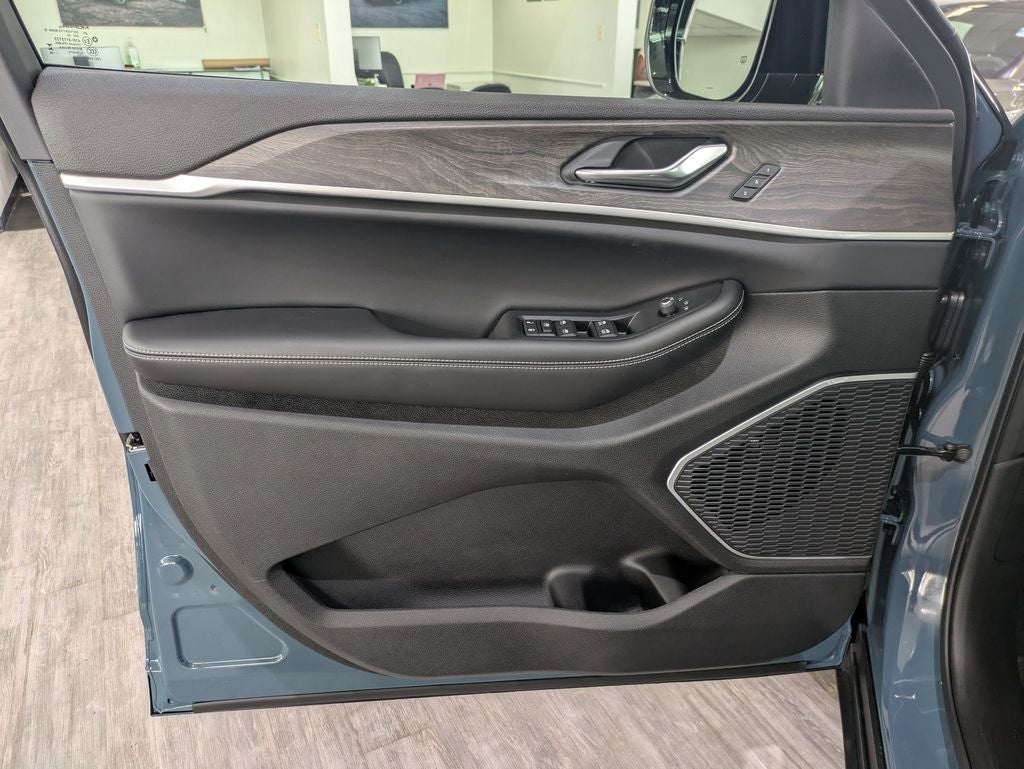 2026 Jeep Grand Cherokee GRAND CHEROKEE LIMITED 4X2